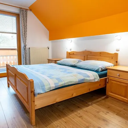 Rooms-apartments Pazlar *