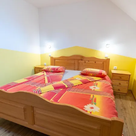 Lejlighed Rooms-apartments Pazlar
