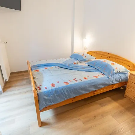Rooms-apartments Pazlar Lejlighed *