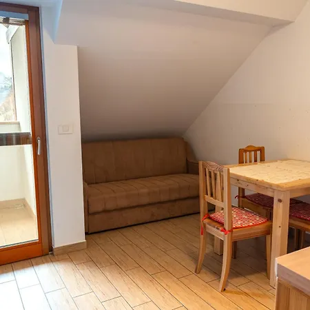Rooms-apartments Pazlar *