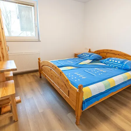 Rooms-apartments Pazlar