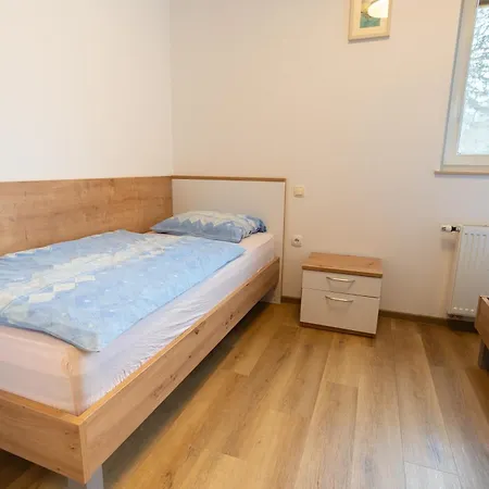 Rooms-apartments Pazlar *