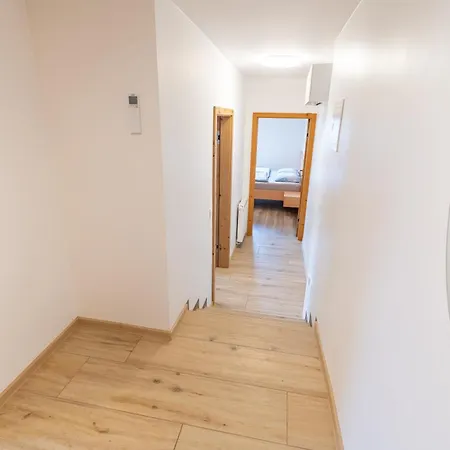 Rooms-apartments Pazlar Lejlighed *